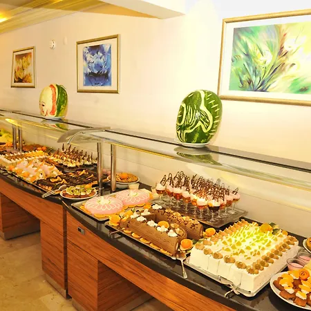 מלון דירות Grand Uysal &