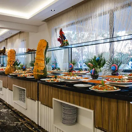Grand Uysal & 公寓式酒店 阿拉尼亚
