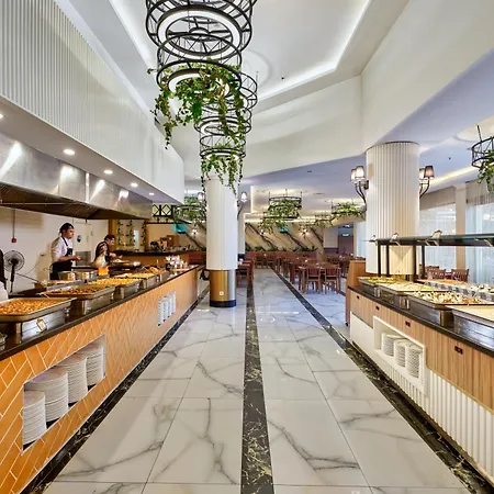 Grand Uysal & Aparthotel 3*