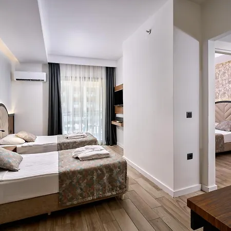 Apartmanhotel Grand Uysal & 3*