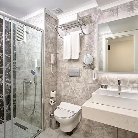 Grand Uysal & Apartmanhotel 3*