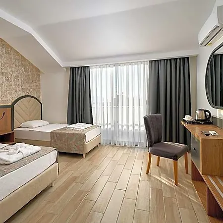 Grand Uysal & 3* Alanya