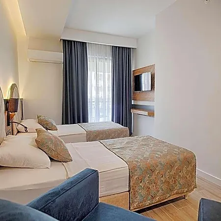 Apart-hotel Grand Uysal & 3*