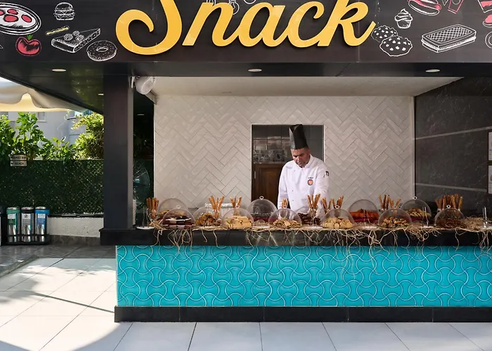 Grand Uysal & אלאניה